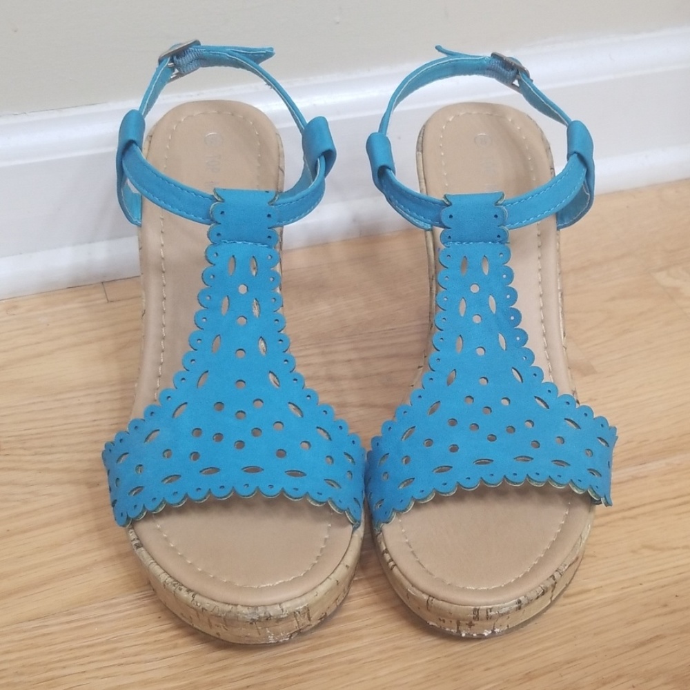 Wedge sandals